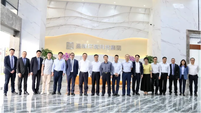 中国环境监测总站及省市区领导一行莅临尊龙凯时环境调研指导